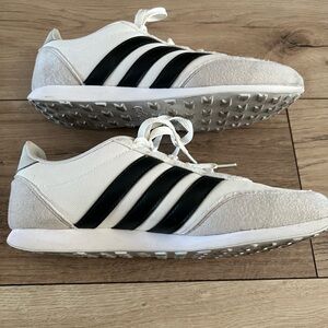 Adidas Women’s Black and White Sneakers Size 8